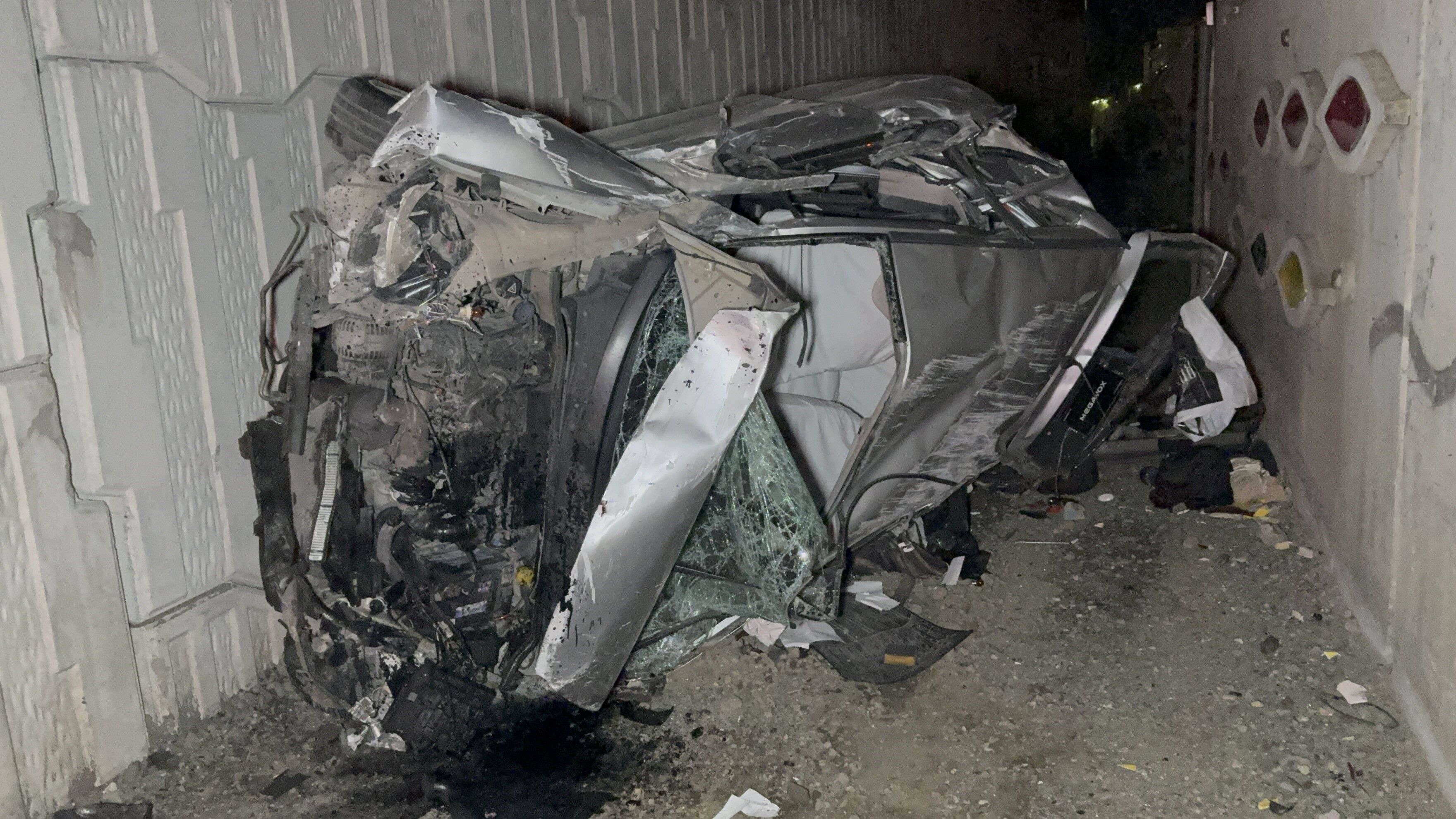 Samsun'da Takla Atarak Hurdaya Dönen Otomobilde 2 Kişi Yaralandı (1)