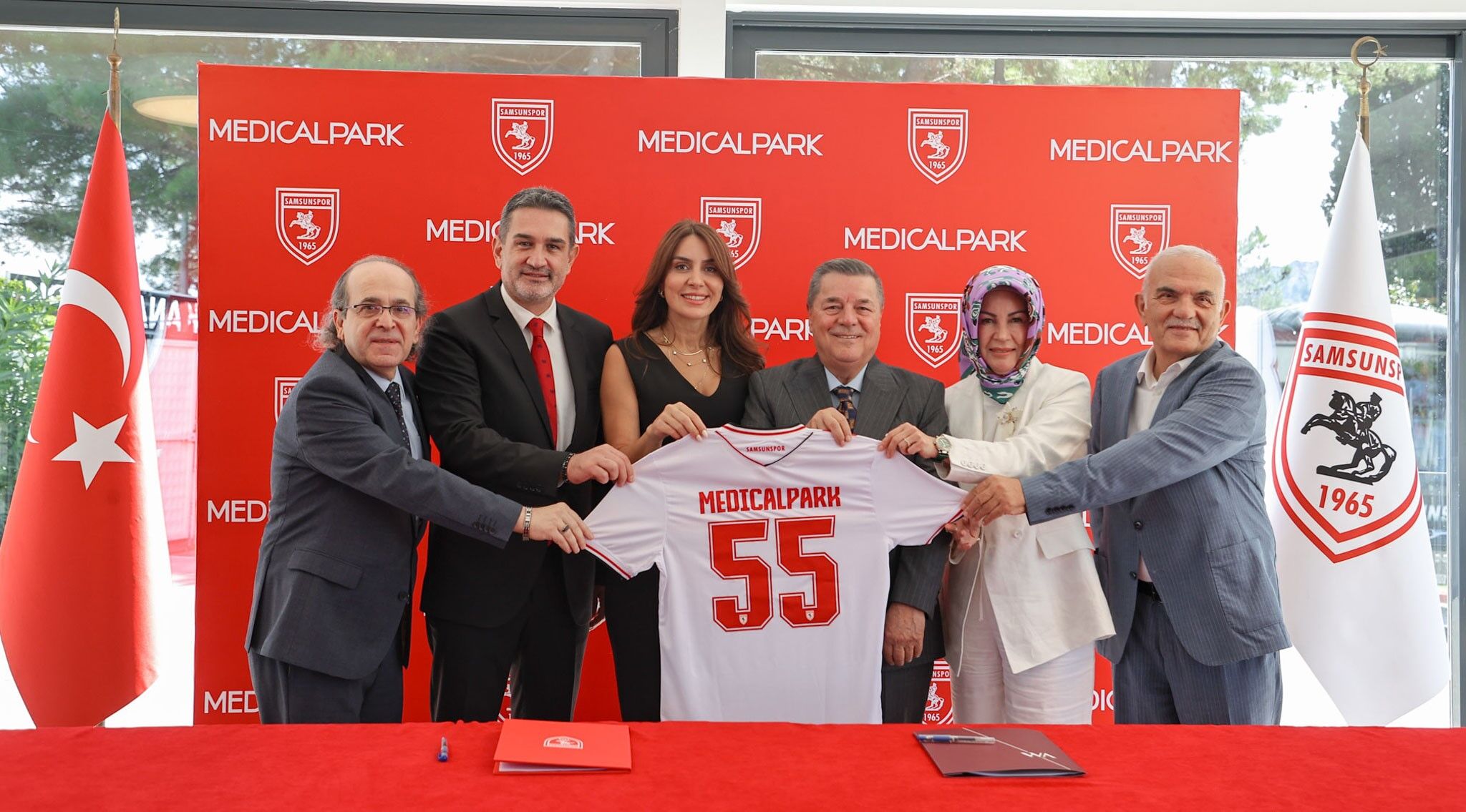 Samsunspor Ile Medical Park Ve Liv Hospital Arasındaki Sağlık Sponsorluğu Yenilendi (1)