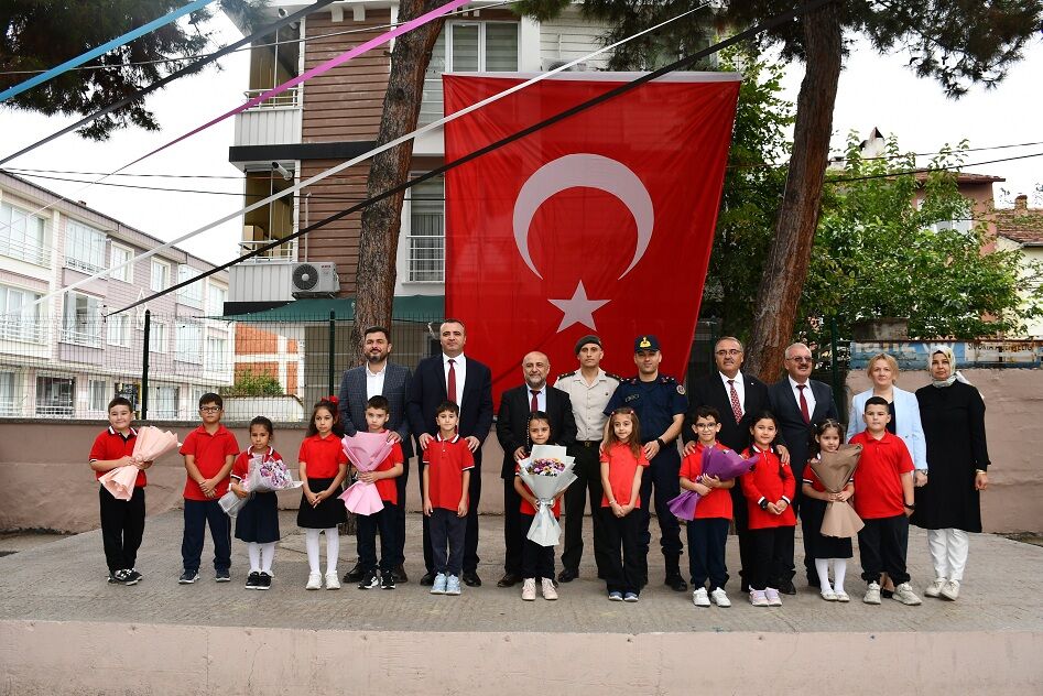 Vezirköprü’de İlköğretim Haftası Kutlandı