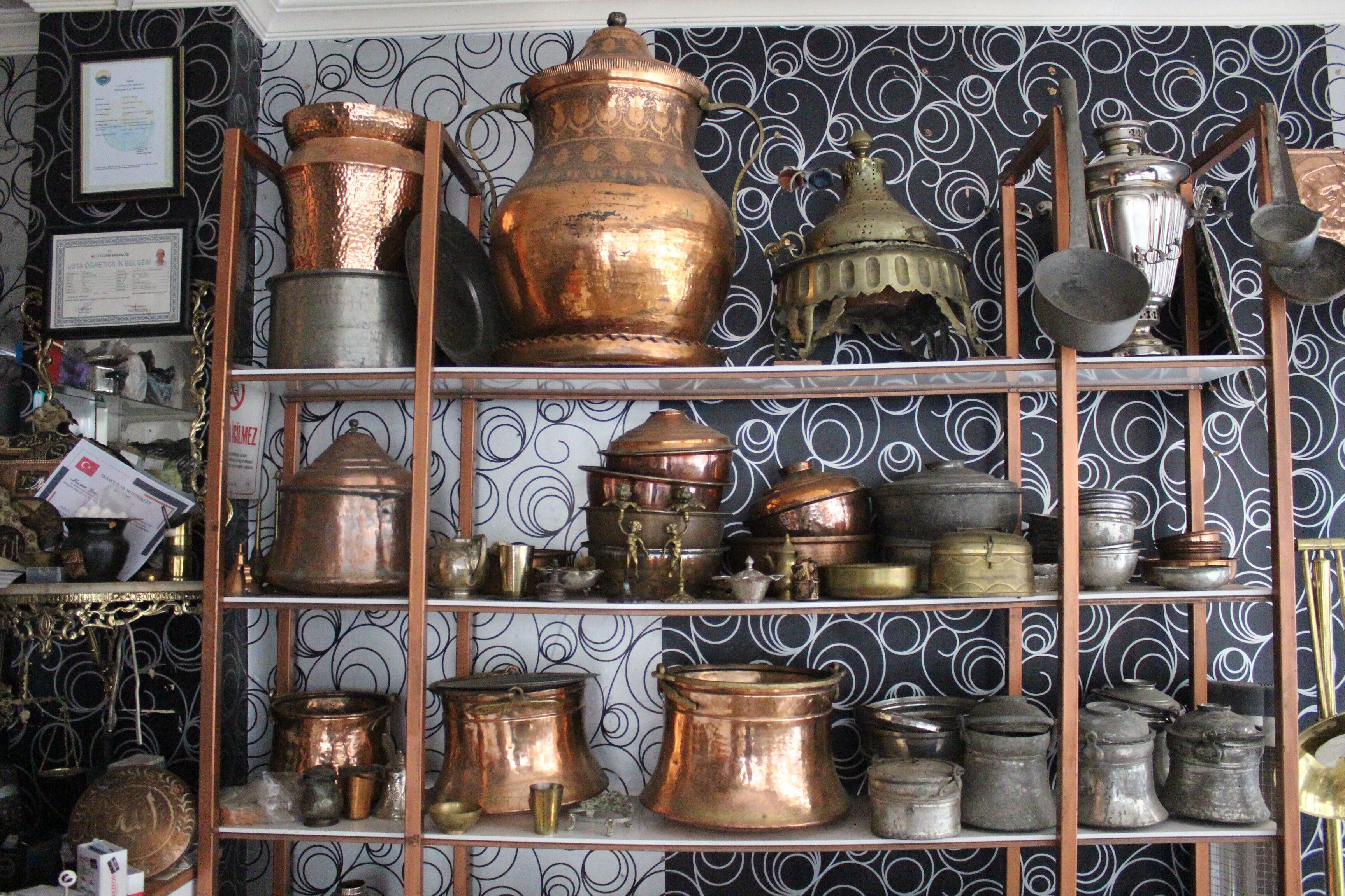 Yılların Eskittiği Bakırlar 45 Yıllık Ustanın Ellerinde Parlıyor1