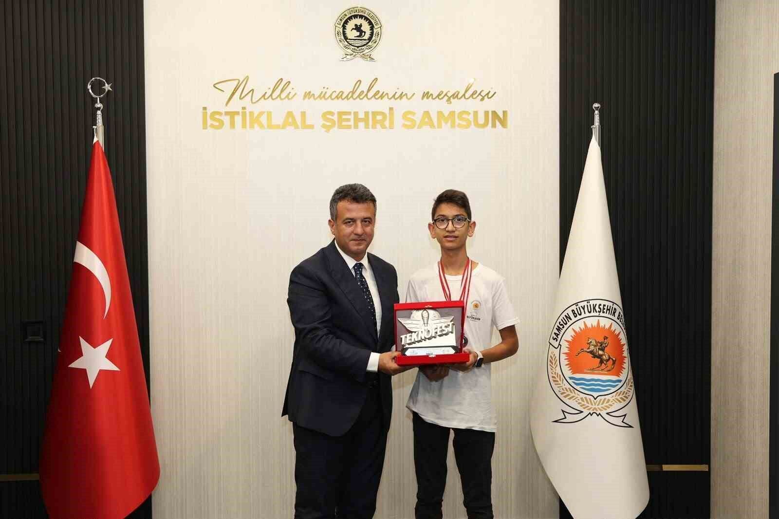 Samsunlu Kerem, TEKNOFEST dron şampiyonu oldu