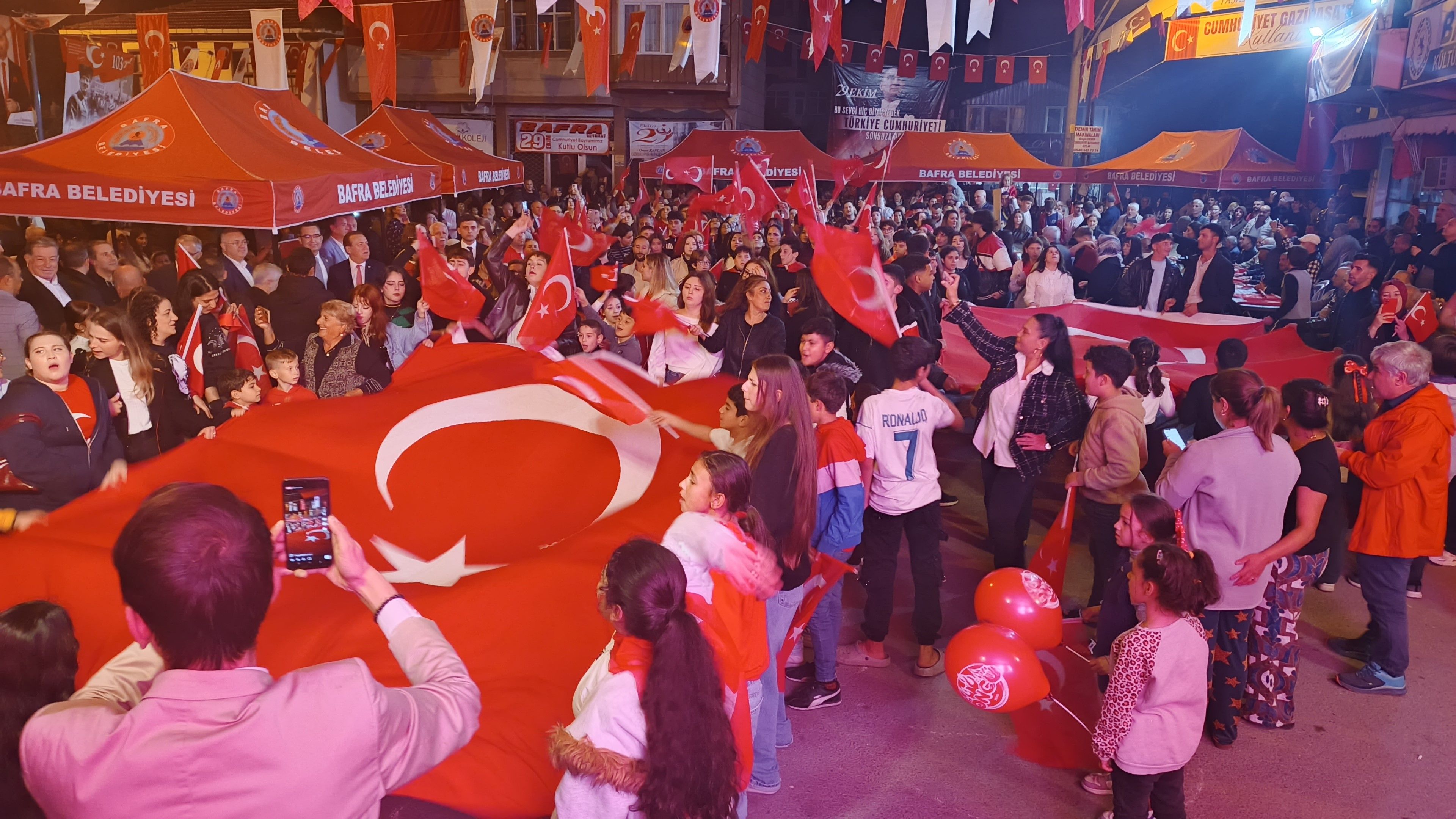 Bafra Gazipaşa Mahallesi'nde Cumhuriyet Coşkusu1