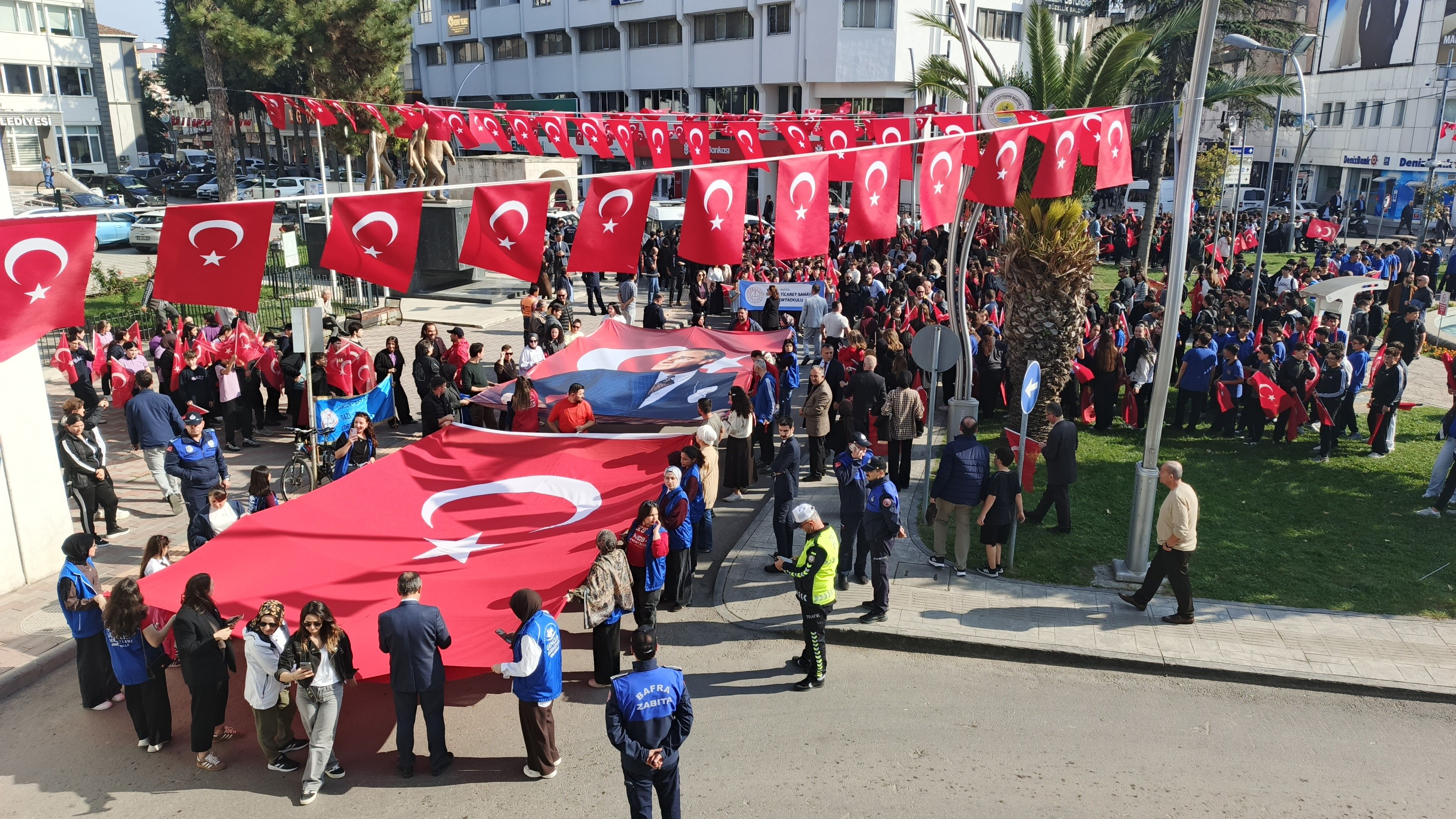 Bafra'da Cumhuriyet Yürüyüşü (4)