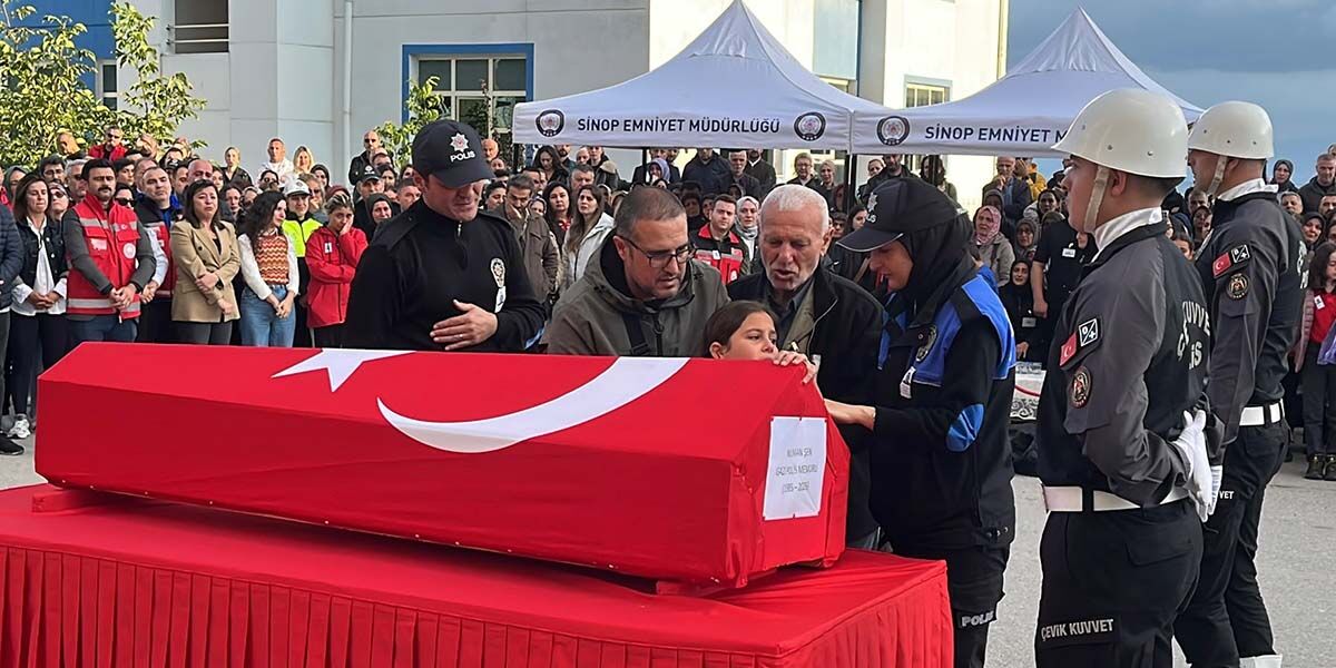 Bafralı Polis Numan Şen’in Naaşı Dualarla Bafra’ya Gönderildi 3