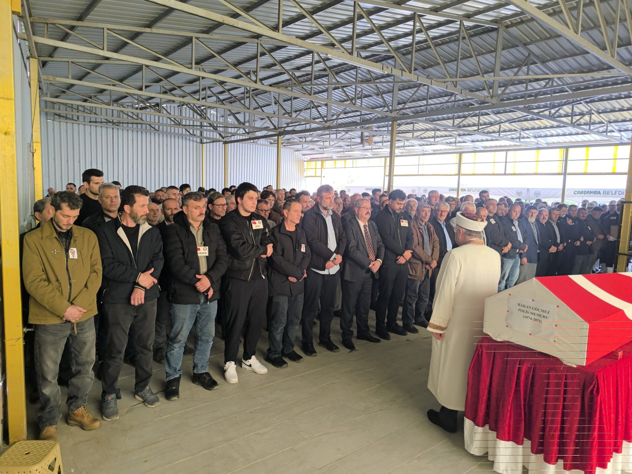 İstanbul'da Hayatını Kaybeden Polis Memuru, Samsun'da Son Yolculuğuna Uğurlandı 1