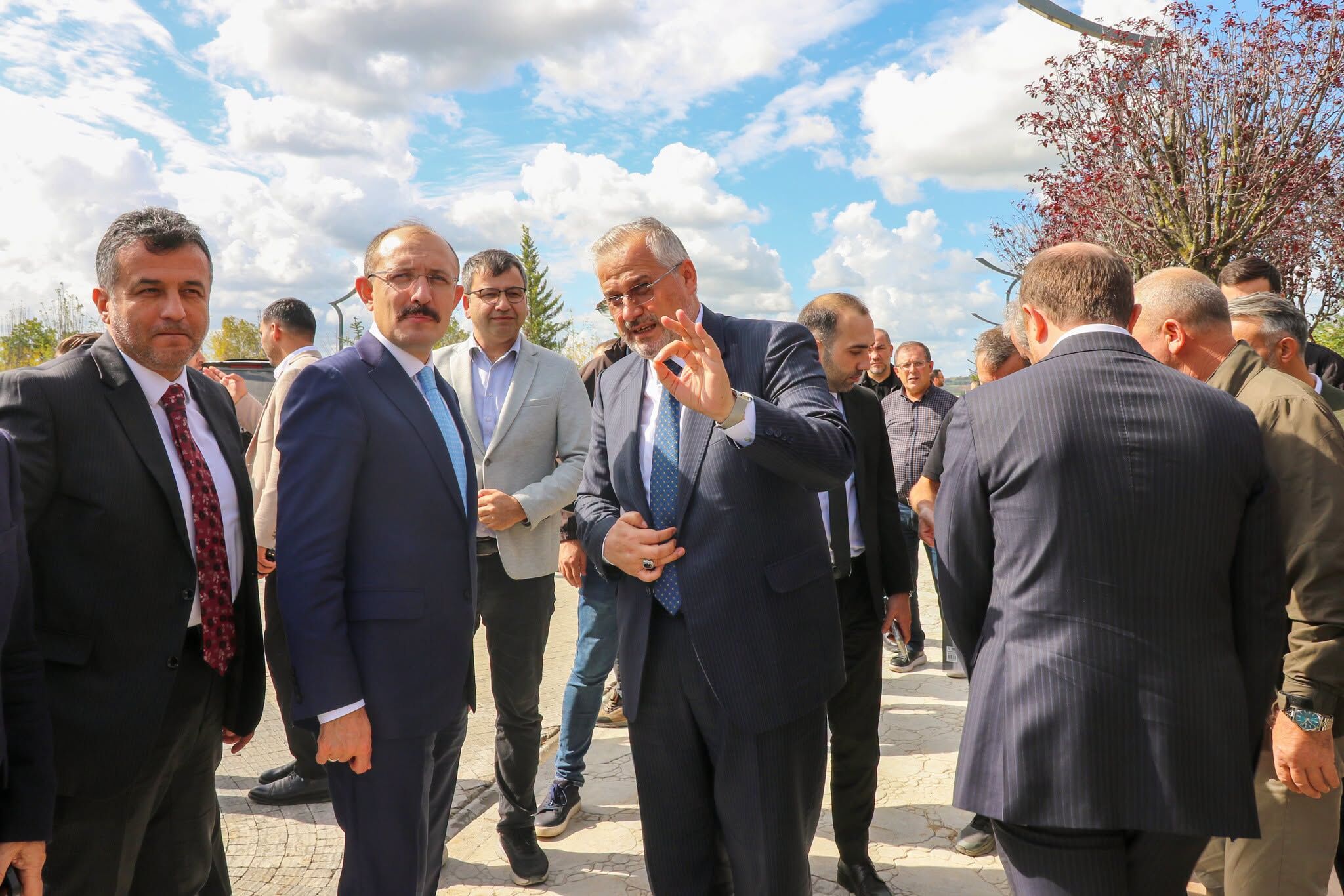 Mi̇llet Bahçesi̇ Bafra’da Şehri̇n Sosyal Ki̇mli̇ği̇ni̇ Güçlendi̇ri̇yor (8)