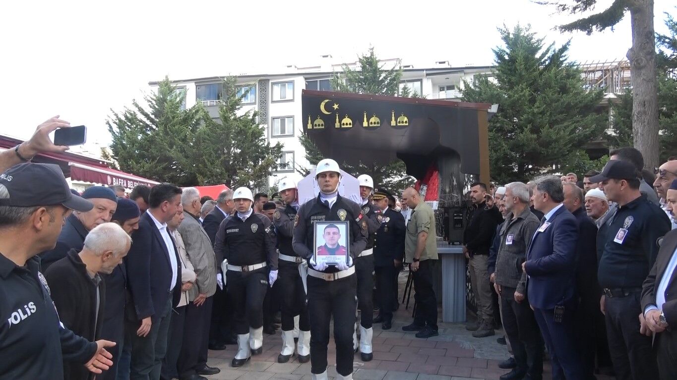 Tekne Kazasında Ölen Polis Memuru Numan Şen, Son Yolculuğuna Uğurlandı (1)